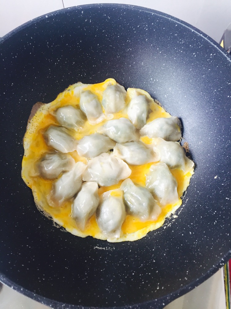 黄金蛋煎饺的做法图解6