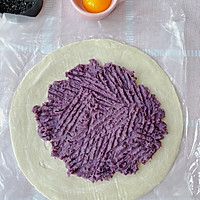 烘焙小白快手烤箱美食～爆浆拉丝紫薯芝士饼的做法图解2