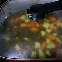 土豆牛腩的做法图解2
