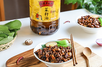 香菇卤肉饭