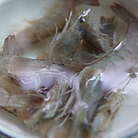 鲜虾馄饨面的做法图解2