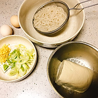 香炸豆腐丸子，一口一个好吃到停不下来的做法图解1