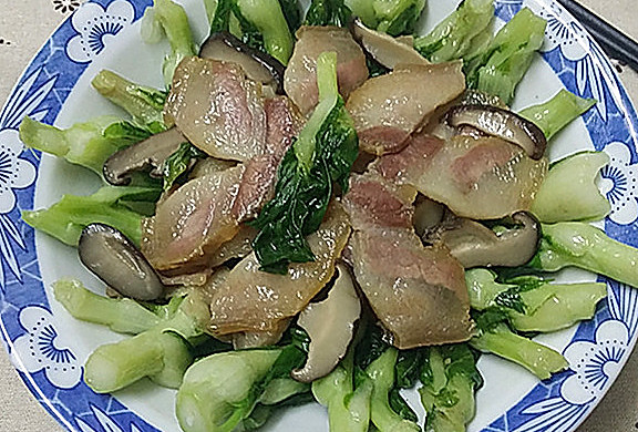 咸肉炒青菜苔