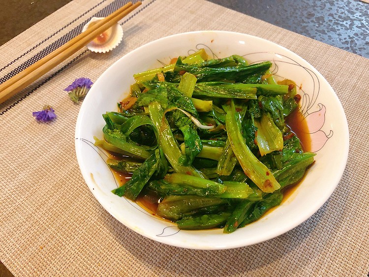 老干妈油麦菜的做法