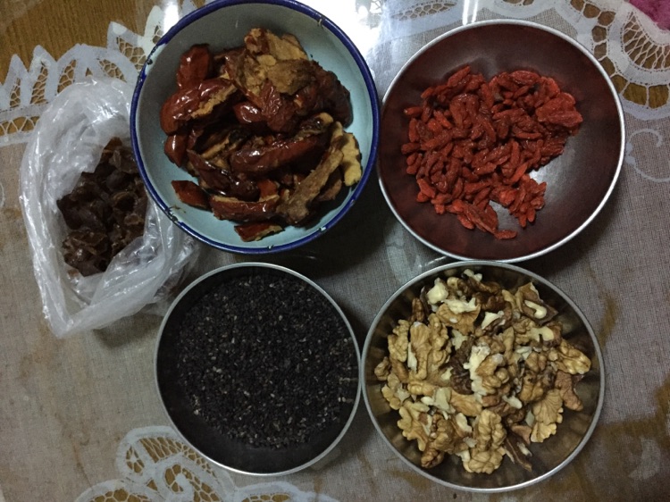 立冬补品阿胶糕的做法图解2