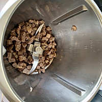 小美版牛肉粒炒小豌豆的做法图解3