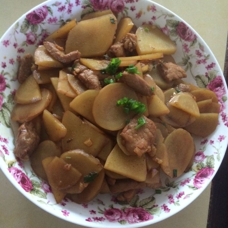 土豆片肉片的做法