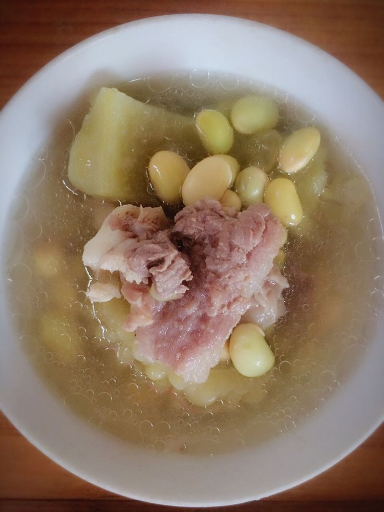 黄豆苦瓜骨头汤的做法