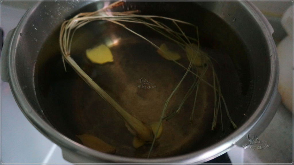 番茄牛肉蔬菜汤的做法图解2