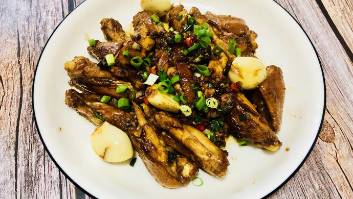 蒜香鸡翅
