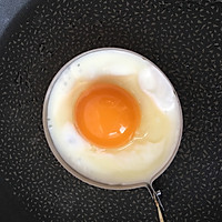 白灼芦笋+燕麦粥+煎蛋—早餐的做法图解6