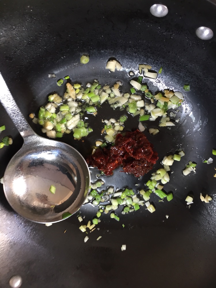 水煮龙利鱼的做法图解4