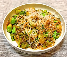 西葫芦帕达诺奶酪意面的做法