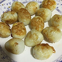 鹌鹑蛋羊肝菌红烧肉的做法图解2
