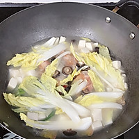 红狮子鱼炖汤的做法图解10