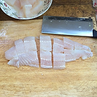 糖醋鱼片的做法图解1