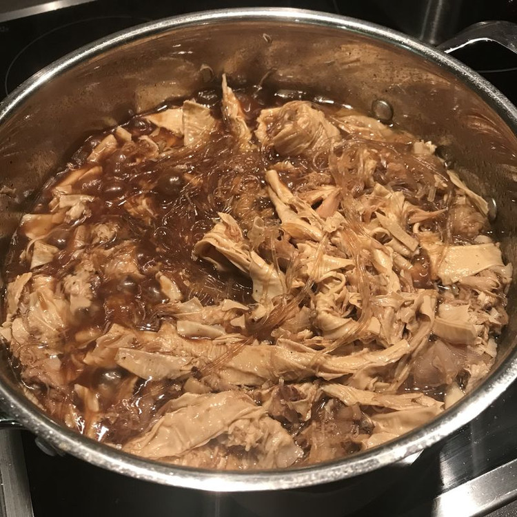 可乐鸡丝腐竹炖粉丝的做法