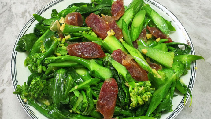 腊肠炒芥兰
