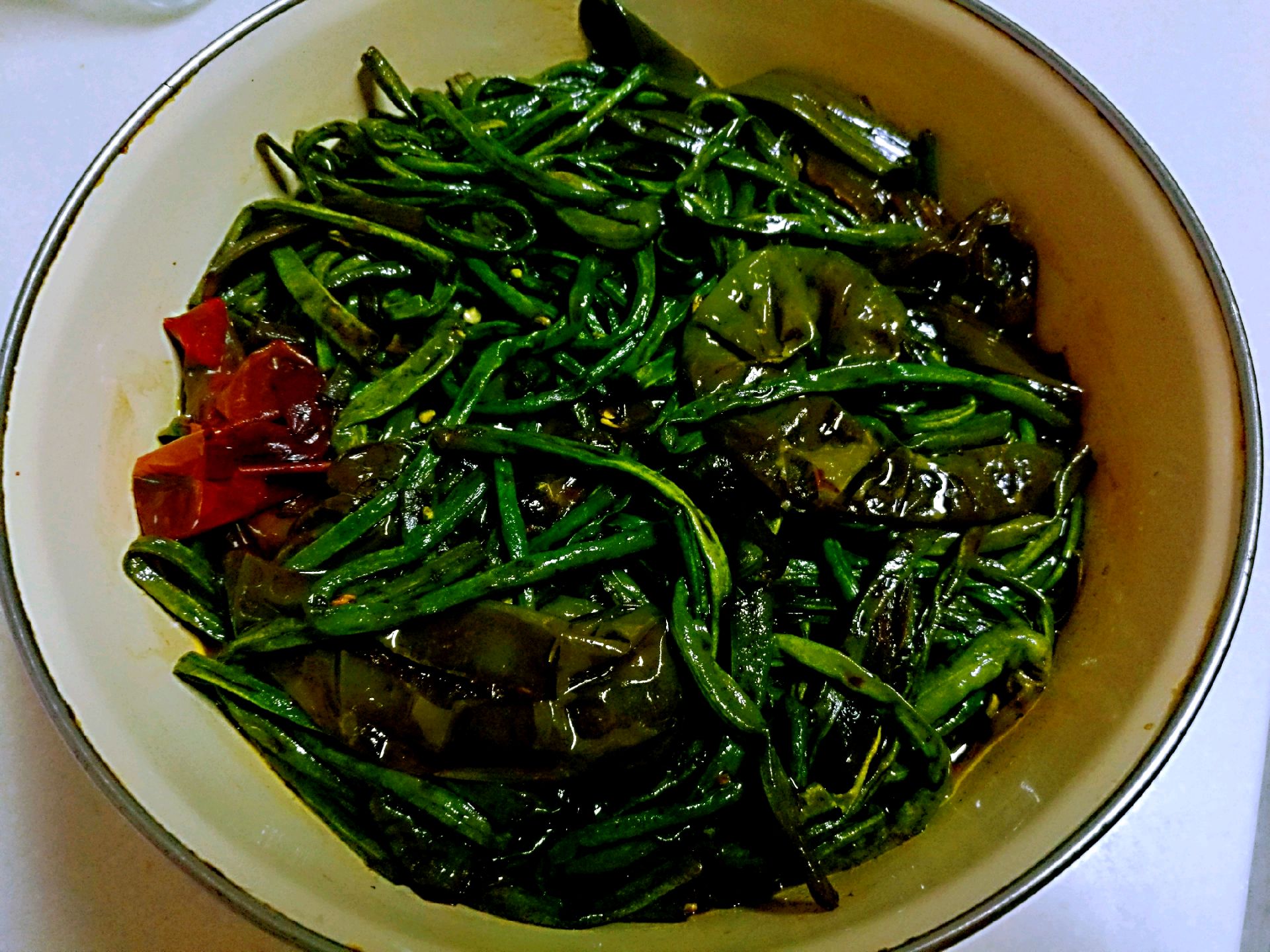 东北油咸菜的做法，酱油味道香浓，做法简单，开胃下饭_蔬菜