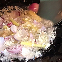 #以美食的名义说爱她#简单易做家常菜蒜蓉小龙虾的做法图解2