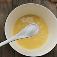 秋葵厚蛋烧#硬核菜谱制作人#的做法图解4