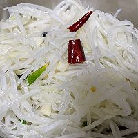 呛拌拌萝卜丝的做法图解1