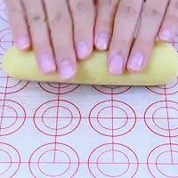 豆沙花瓣酥 宝宝辅食食谱的做法图解10