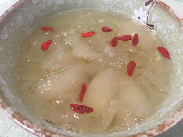 银耳雪梨川贝羹