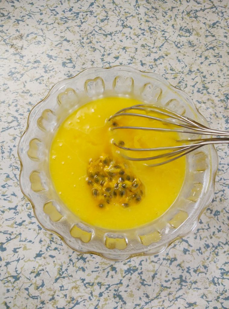 长帝e?Bake互联网烤箱CRDF32A—百香果牛油戟的做法图解4