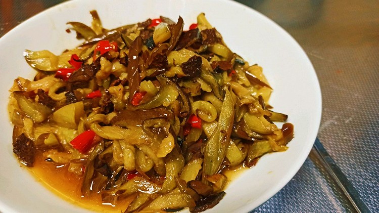 云南菜～傣味豆鼔炒茄子（德宏）的做法