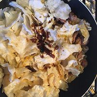 卷心菜炒香肠的做法图解5