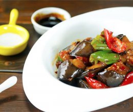 鱼香茄子丨酸甜香辣的下饭菜【微体兔菜谱】的做法