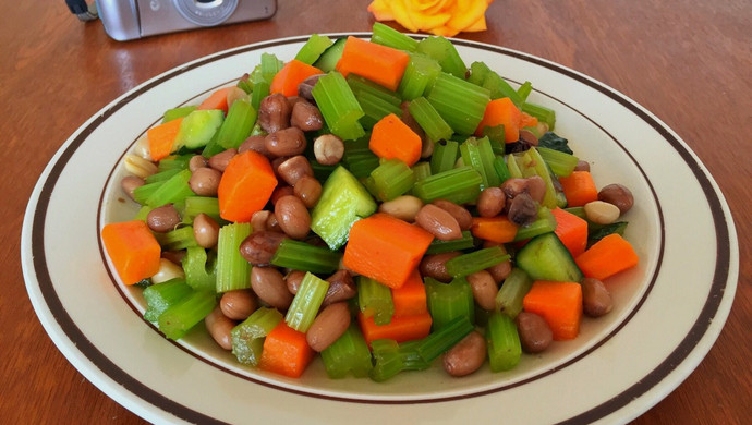 凉拌胡萝卜花生～果仁什锦