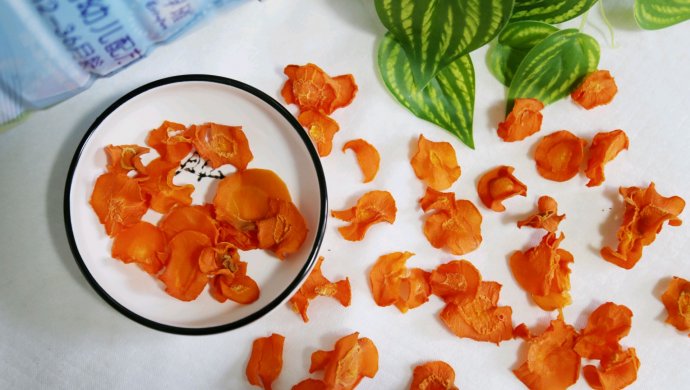 美食丨营养丰富的奶香胡萝卜片 宝宝们的健康小零食
