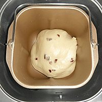#东菱魔力果趣面包机之奶香蔓越莓软面包的做法图解8