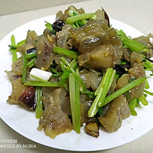 牛筋炒芹菜