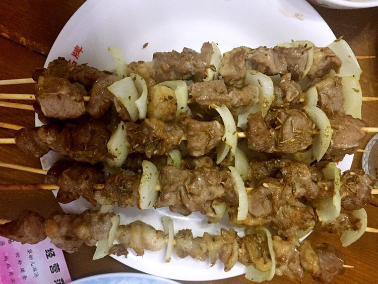 烤箱版烤羊肉串（超简单版）的做法