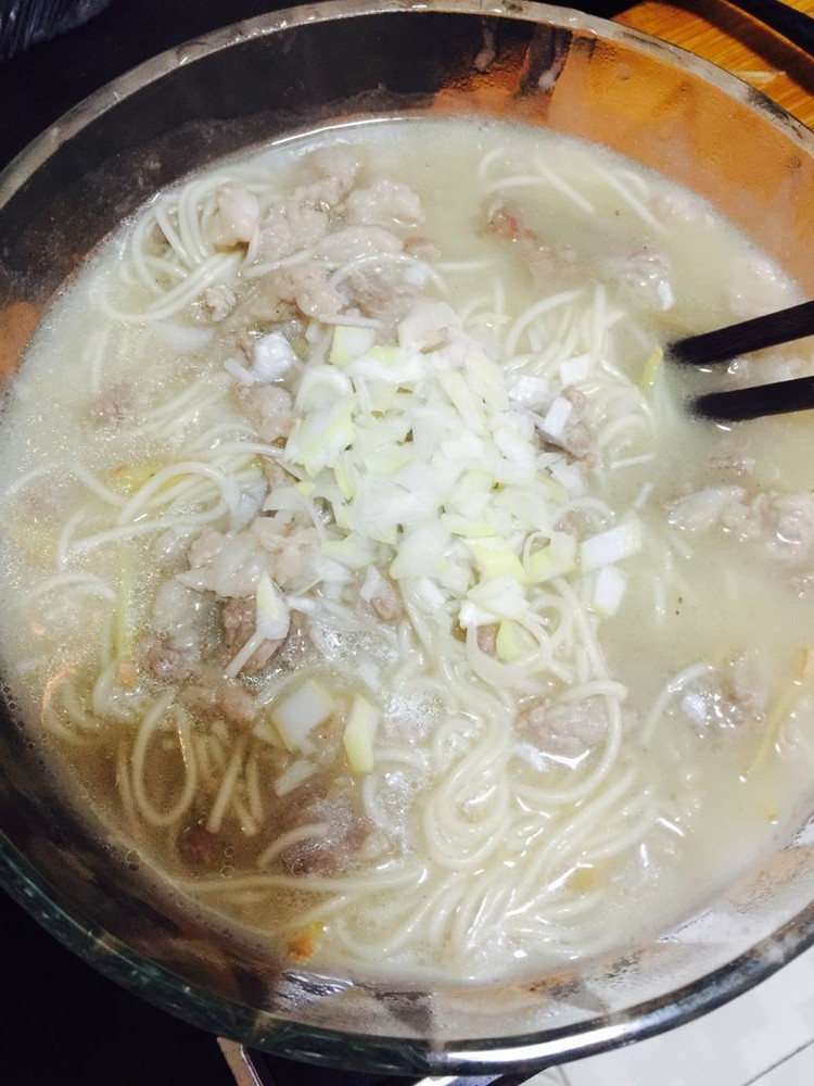 肉丝面的做法
