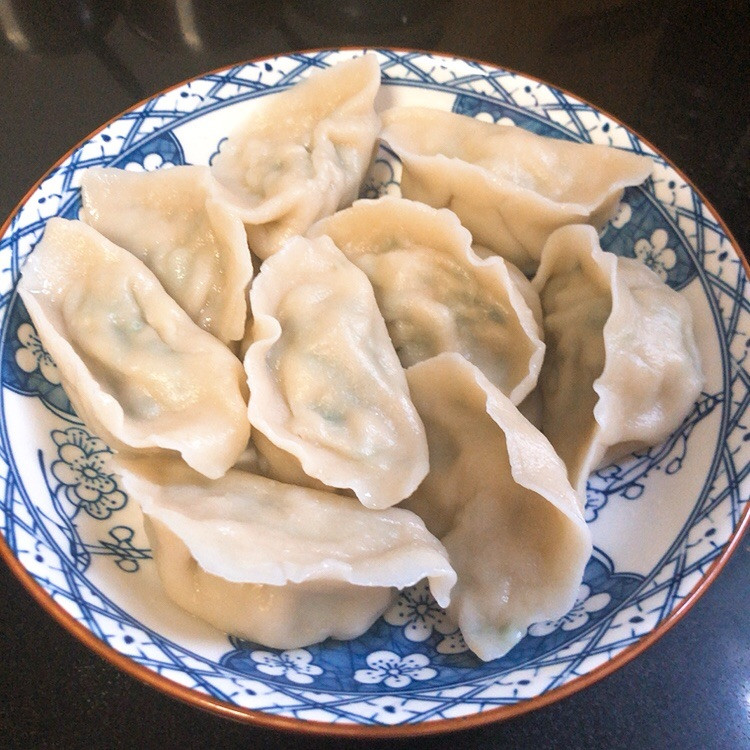 韭菜虾仁水饺的做法
