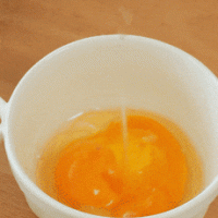 【宝宝辅食】鸡蛋抱豆腐的做法图解2
