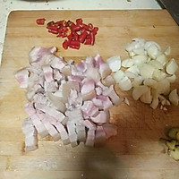 香菇酱烧五花肉的做法图解1