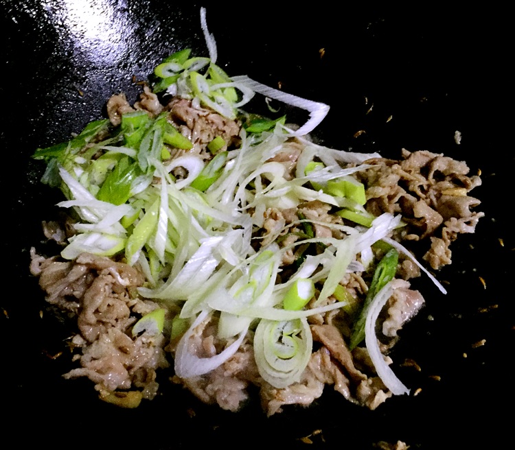 葱爆孜然羊肉的做法图解5