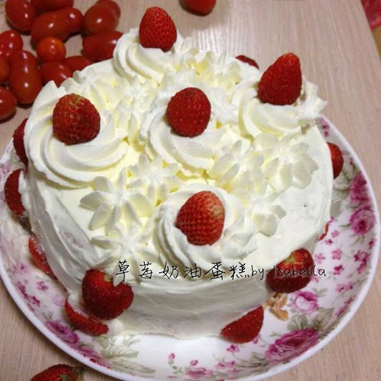 草莓奶油蛋糕(附戚风蛋糕配方)的做法