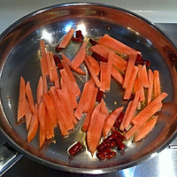 【酸萝卜炒魔芋】——闷热天的解馋开胃菜的做法图解6