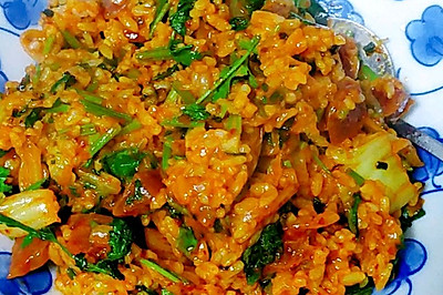 【黑暗料理系列】香菜炒辣白菜炒饭