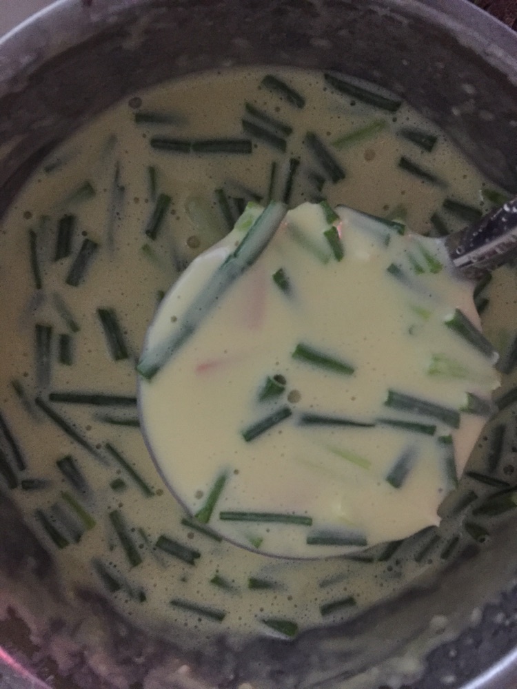 火腿肠鸡蛋饼的做法图解5