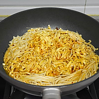 #外婆乡炒出火锅香#金针菇豆皮麻辣煲的做法图解5