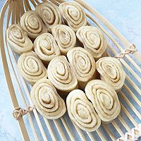 迷你椒盐小花卷的做法图解4