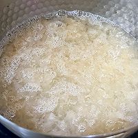 #流感季饮食攻略#芒果银耳甜汤的做法图解4