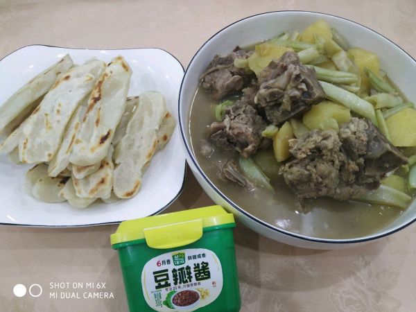 土豆芸豆炖排骨